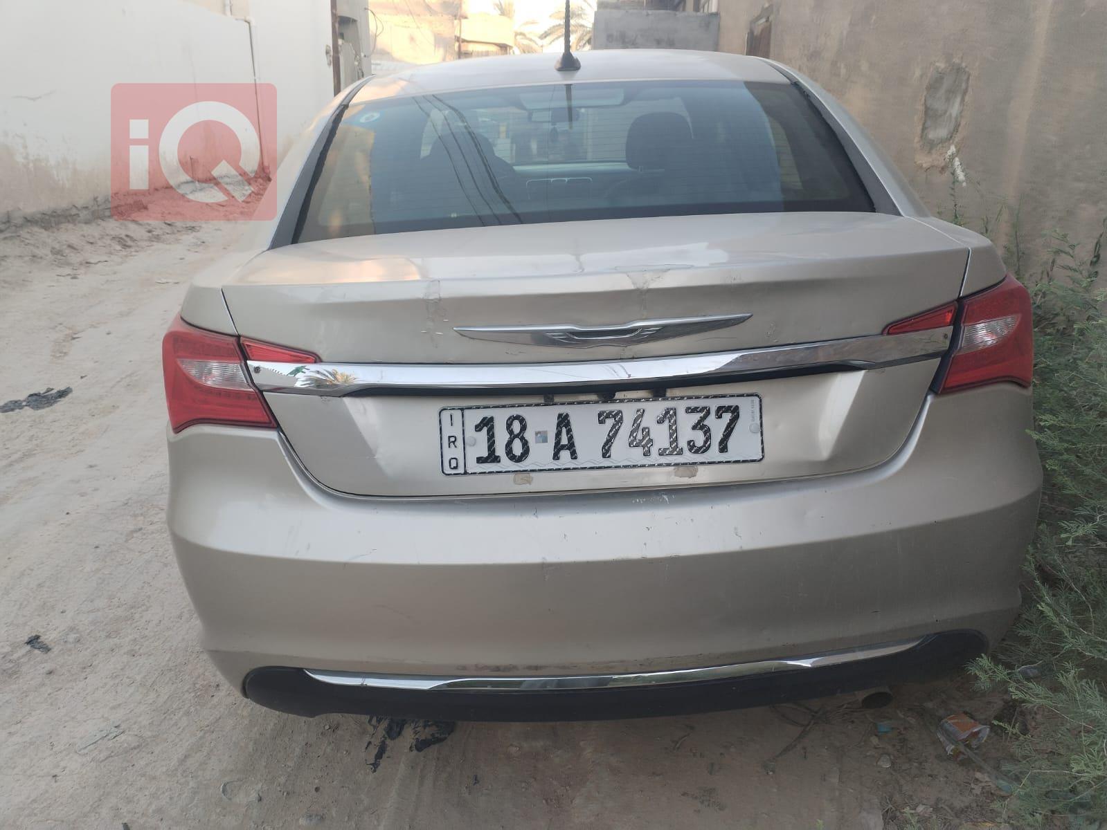 Chrysler 200
